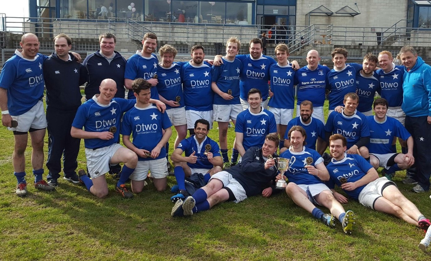 St. Mary's College RFC J5 XV with the D.P. Smyth trophy, 2016